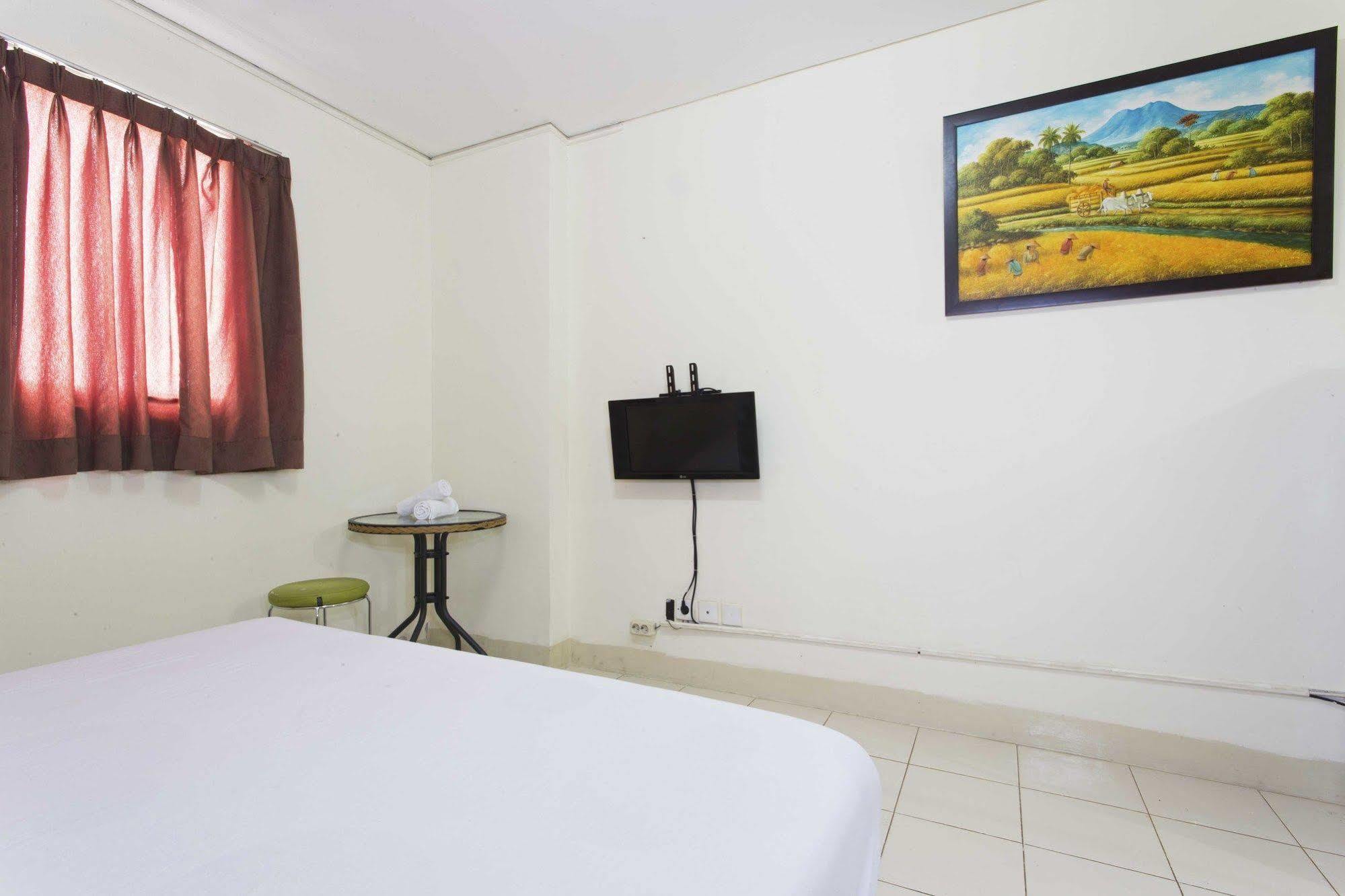 Reddoorz Apartment @ Pulo Gadung Jakarta Exterior foto